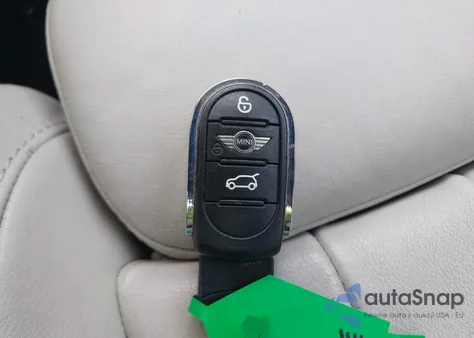 2016 Mini Hardtop Cooper z USA, uszkodzony, nr VIN WMWXU1C54G2A93619